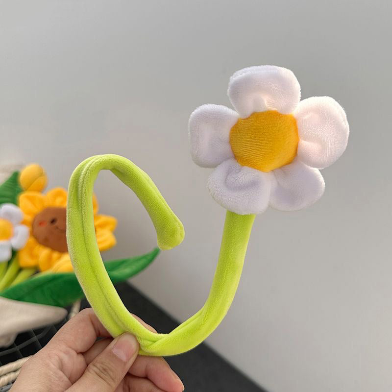 Smiling Sunflower Plush Bouquet toy triver